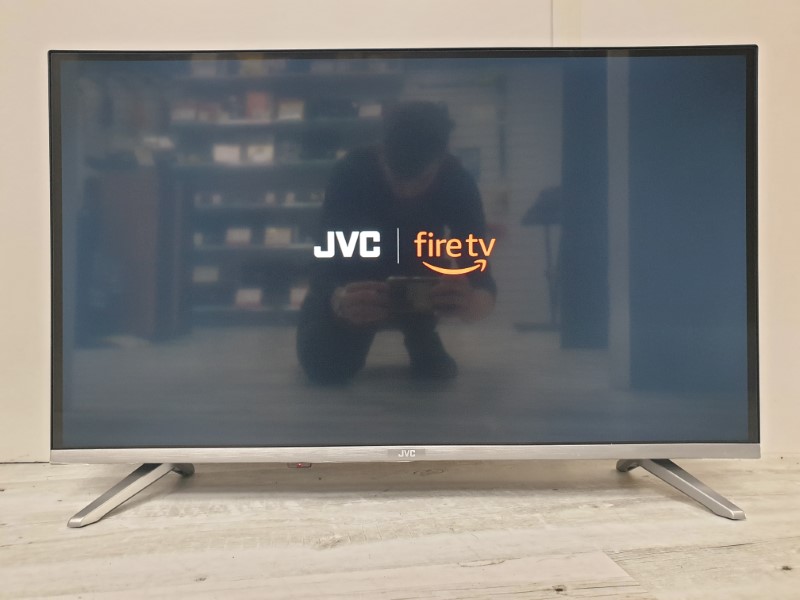 JVC NEW GENUINE ORIGINAL JVC LT-32CF600 SILVER LEFT RIGHT TV LEGS AND FIXINGS *L1* 