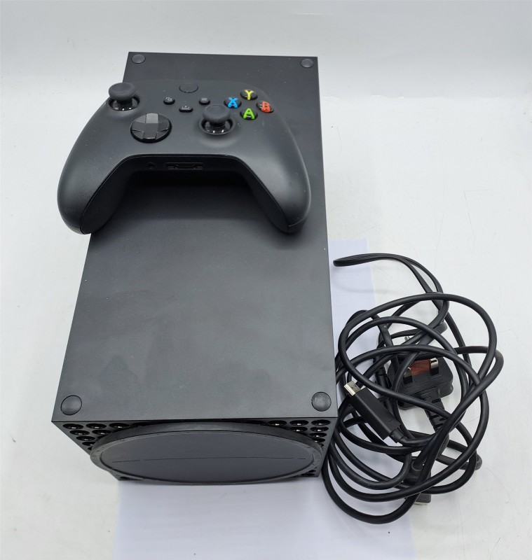 Xbox One X 1TB Xbox One X 500GB Black for £99.99 Second Hand