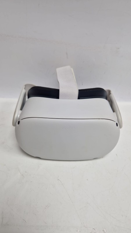 Quest 2 Vr Headset (With Controllers) - 128GB Meta/Oculus for