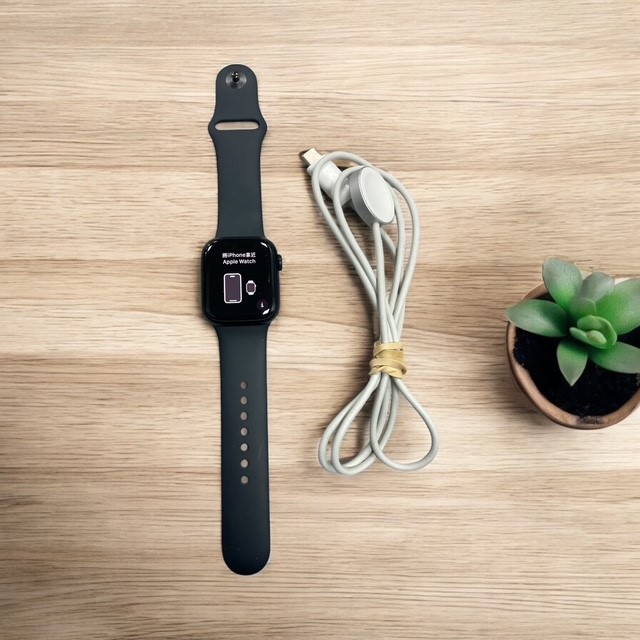 Apple Series 7 A2473 Black for £159.99 Second Hand 9dd3cadf c28c 4d62 b98c b22c00ad4a35