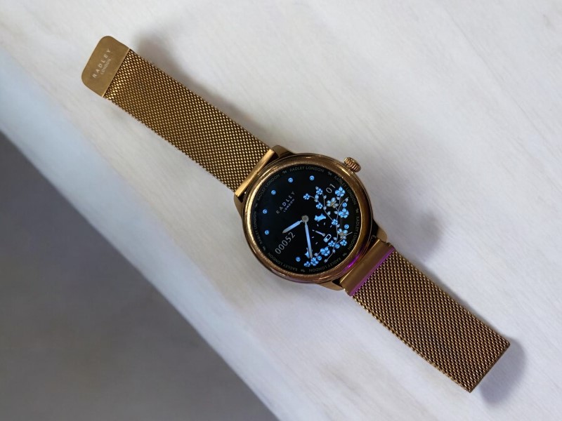 Shop Phones, Cameras & Computers Wearables Smartwatches Smartwatch