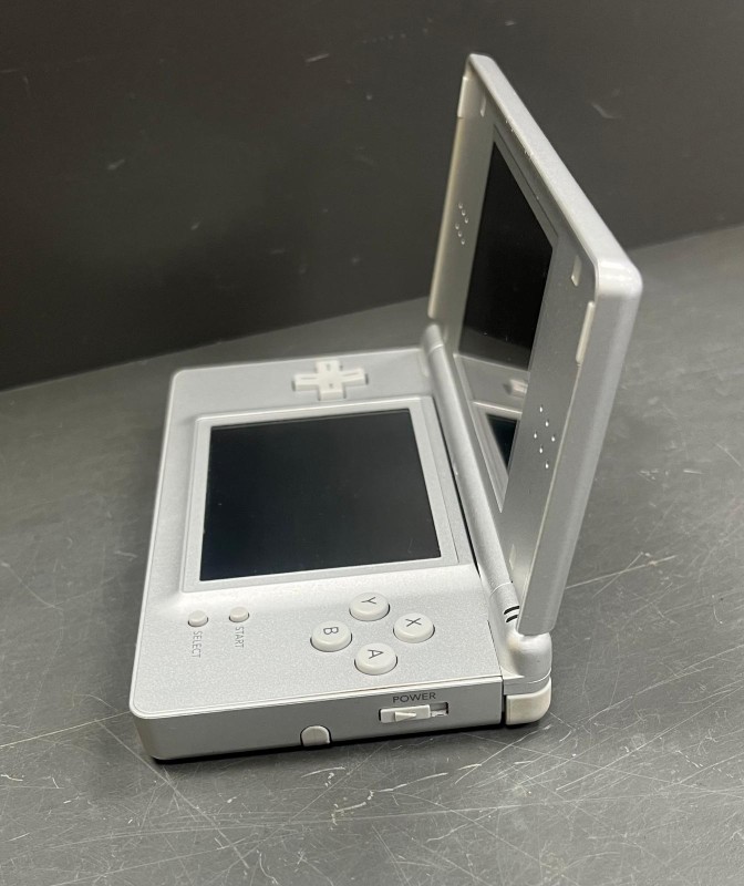 Nintendo Handheld Console Nintendo DS | 031800098205 | Cash Converters