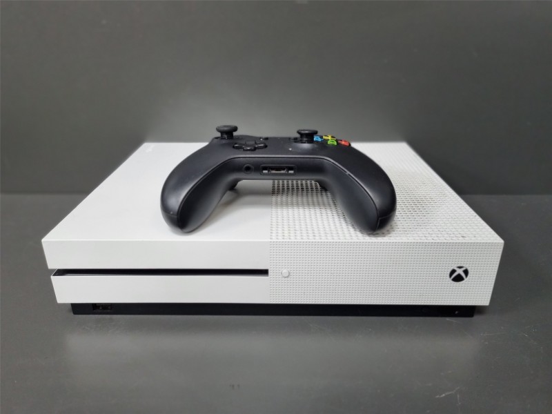 Microsoft Xbox One S 1TB Console Xbox One S 1TB White | 049500125881 ...