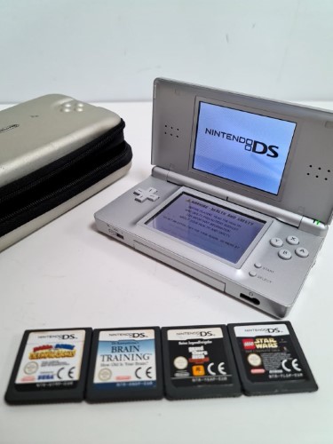 Nintendo Handheld Console Nintendo DS Lite | 041500113262 | Cash