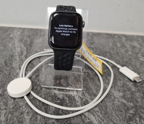 Apple watch series hotsell 4 cash converters