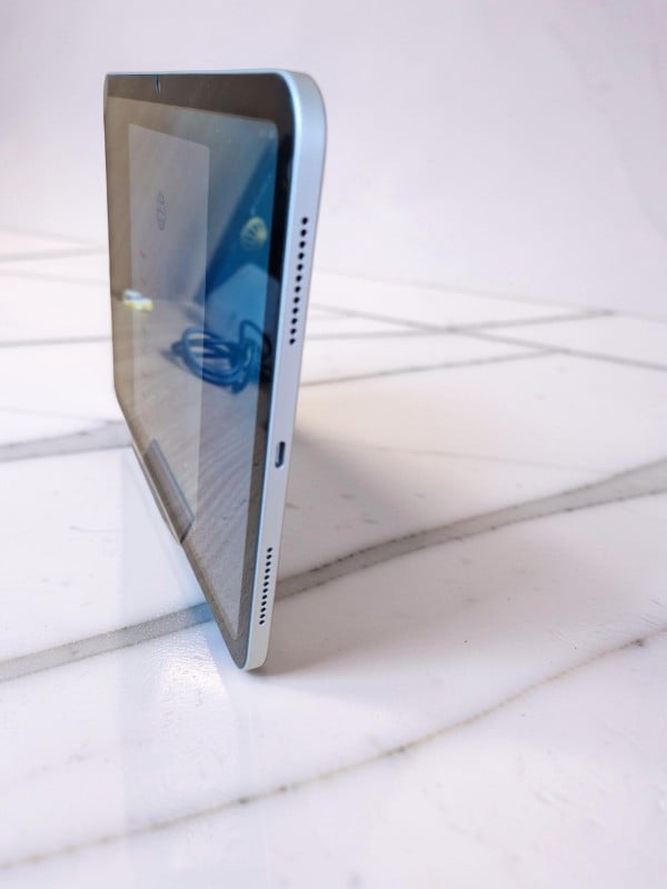 Apple iPad (A16) A3354 128GB Silver for £239.99 Second Hand