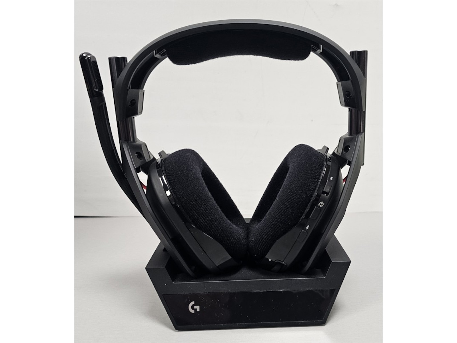 Logitech Model Number Rughtlight Logitech Lightspeed Wireless And Base Station A50 Black | 049300169342 ...