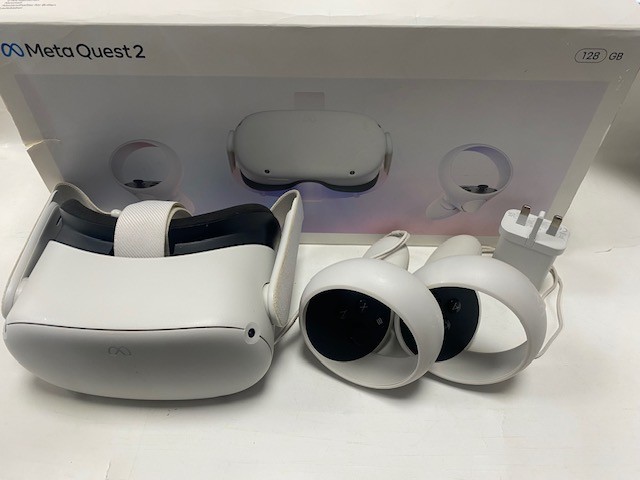 Oculus Quest 2 128GB White for £119.99 Second Hand