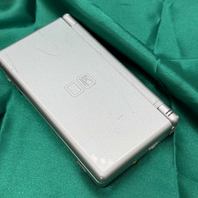 Nintendo DS Grey | 046000135813 | Cash Converters