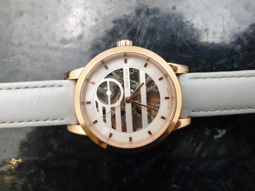 Weird Ape Watch Ladies Automatic Ladie s Dress Watch Rose Gold Leather Sraps Boxed