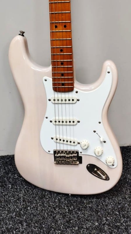 Fender Squire Player II Stratocaster - 2020 Made In Indonesia White ...