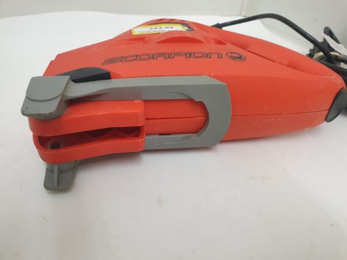 Black & Decker Ks890e Scorpion 400W Corded Reciprocating Saw. Orange
