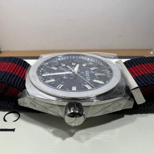 Gucci sales 142.3 watch
