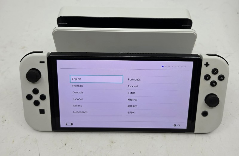 Nintendo Switch Oled 32GB Black for £309.99 Second Hand