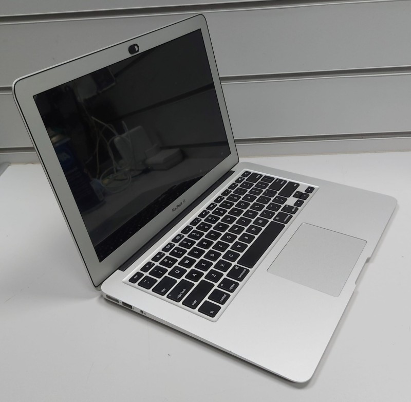 Apple Macbook Air (13-Inch, 2015) Intel Core i5 4GB 2015 Grey for