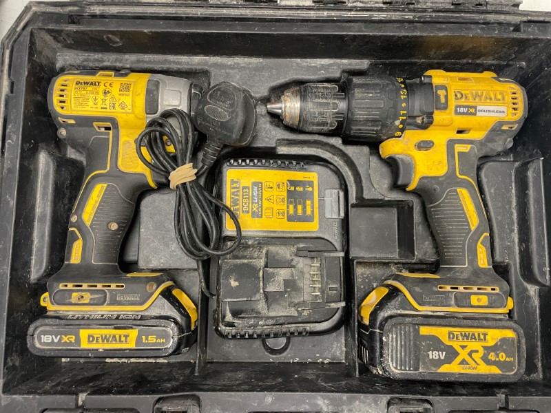 DeWalt 18V DCF 787 Brushless IMPACT DRIVER 4.0Ah BATTERIA 