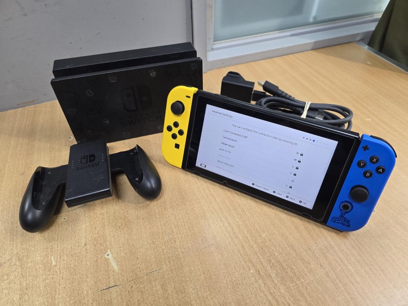 Nintendo Switch Oled 32GB Black for £309.99 Second Hand