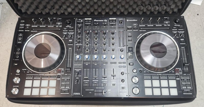Pioneer Ddj-Rz 4 Channel Professional Dj Controller for £829.99