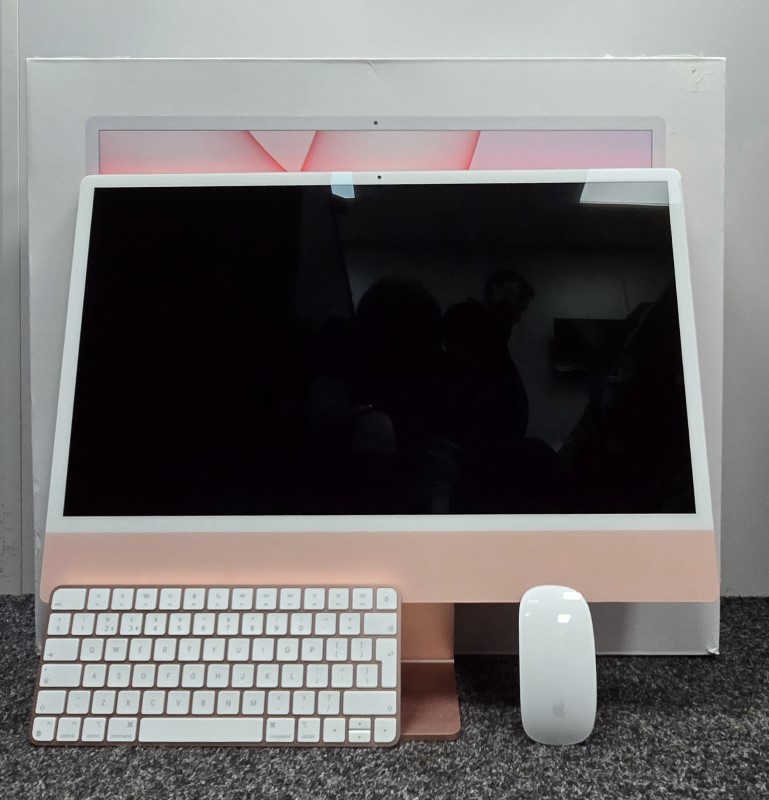 Apple iMac 21.5 Retina 4K 2017 Mac Os Catalina 10.15.7 Intel Core