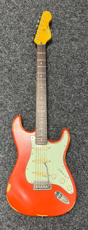 Vintage Icon Series V6 Red | 016500275907 | Cash Converters