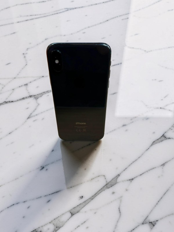 Apple iPhone X iPhone X 64GB 64GB Black for £79.99 Second Hand