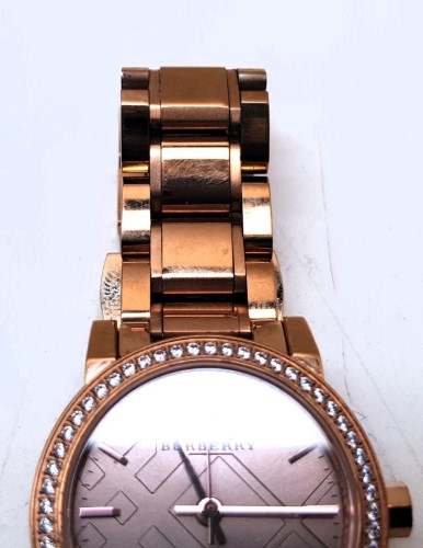 Burberry watch online with diamonds
