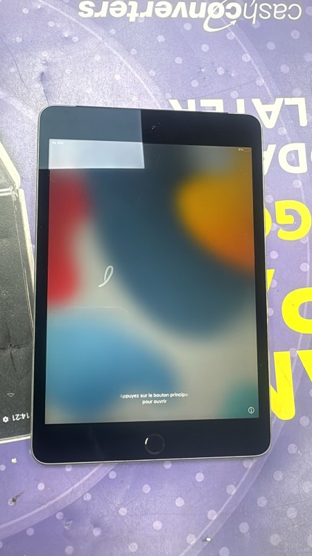 Apple iPad Mini 4 Black for £59.99 Second Hand