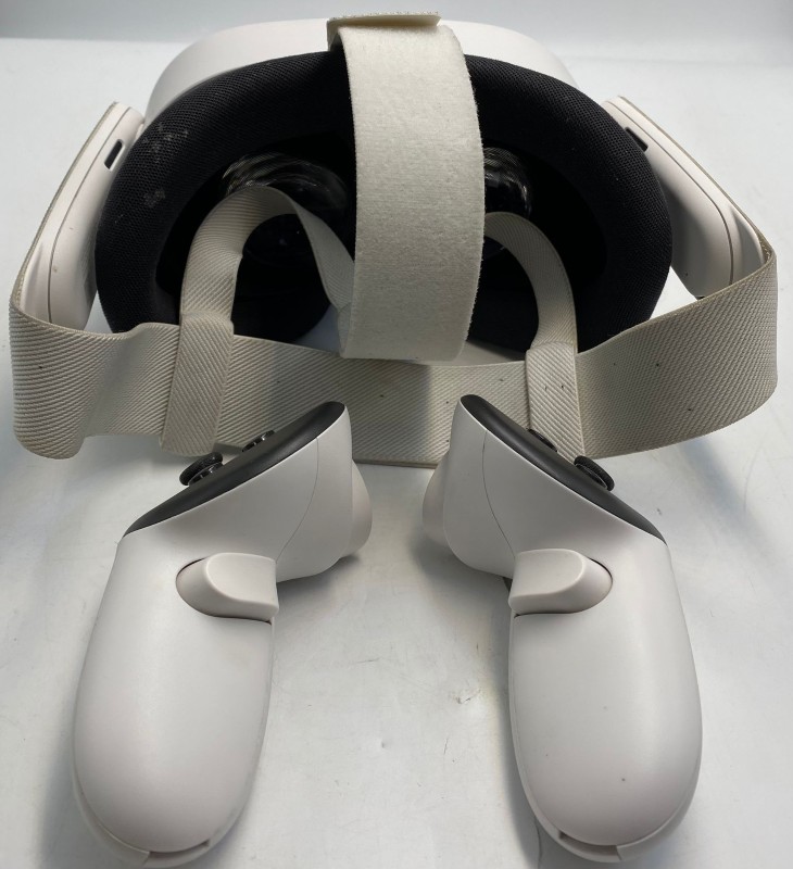 Quest 3S Vr Headset (With Controllers) - 256GB Meta for £239.99