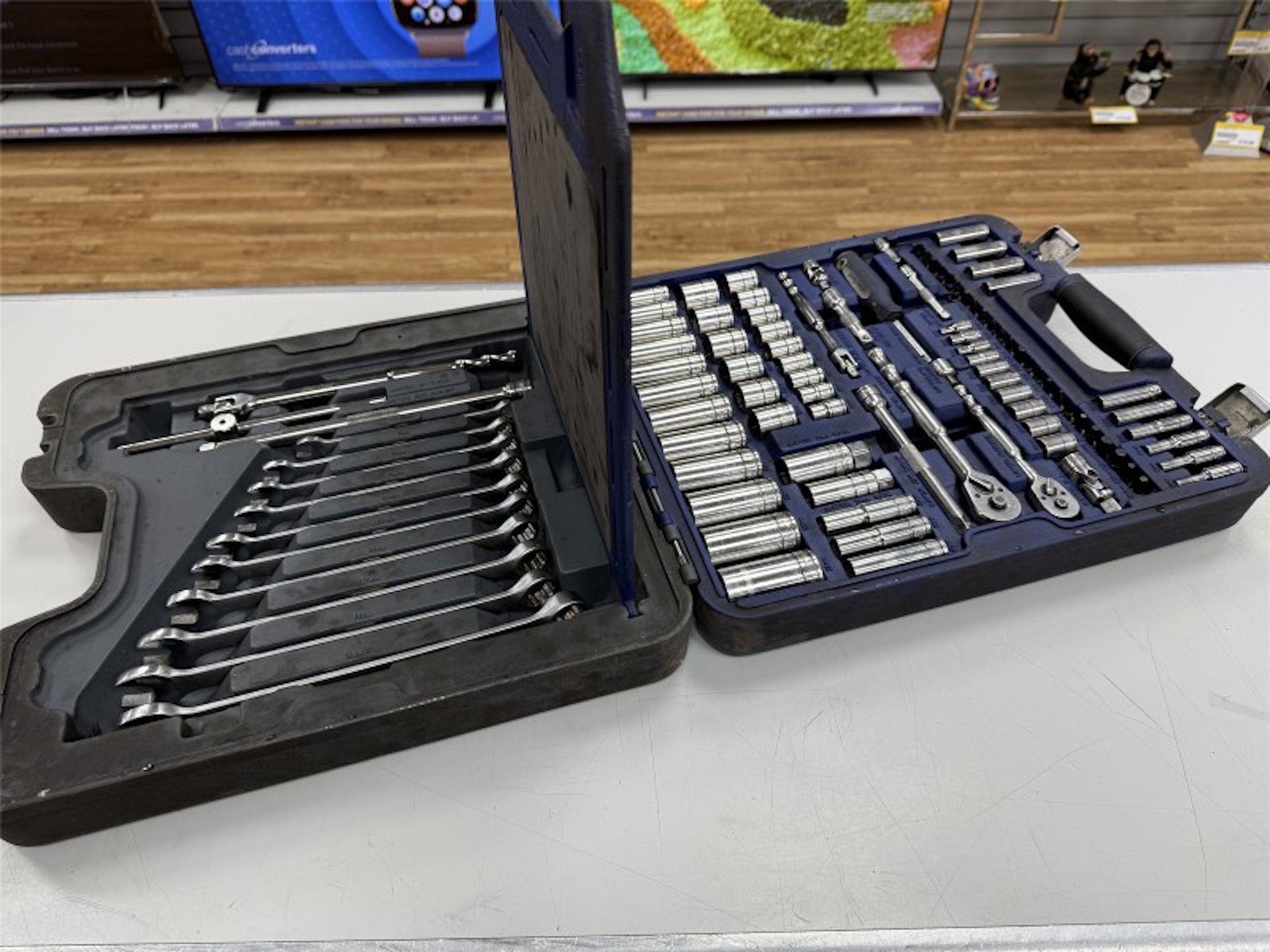 Bluepoint 100 Piece Socket Set Black | 039600429539 | Cash Converters