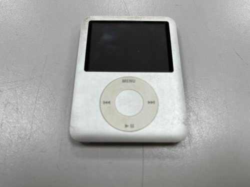 iPod 4GB Apple iPod Nano 4GB Nano 4GB Grey for £15.00 Second Hand