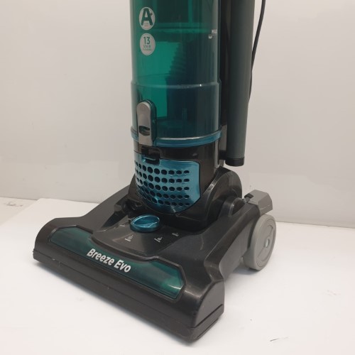 Hoover Breeze Evo 350W Upright Vacuum Cleaner. Green 038600277260