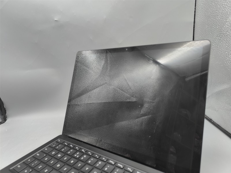 Microsoft Surface Laptop 3 i5-1035G7/8GB Ram/256GB SSD for £219.99