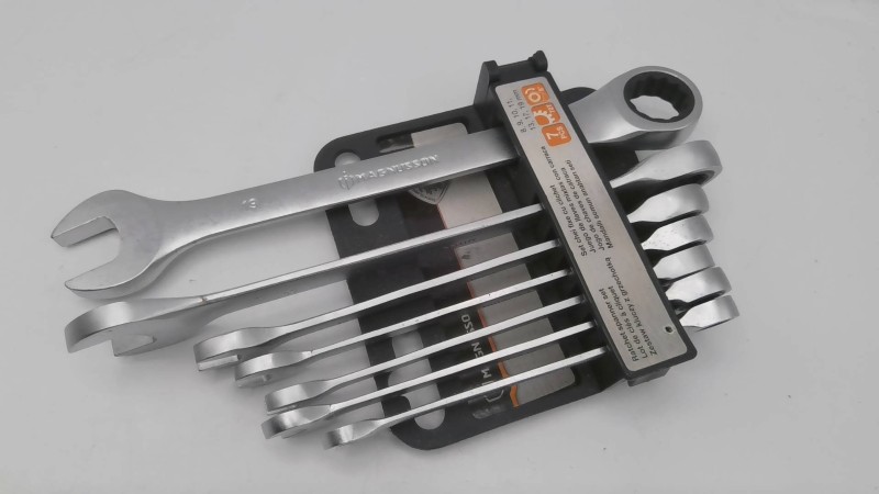 Magnussion Ratchet Spanners Silver | 026800194465 | Cash Converters