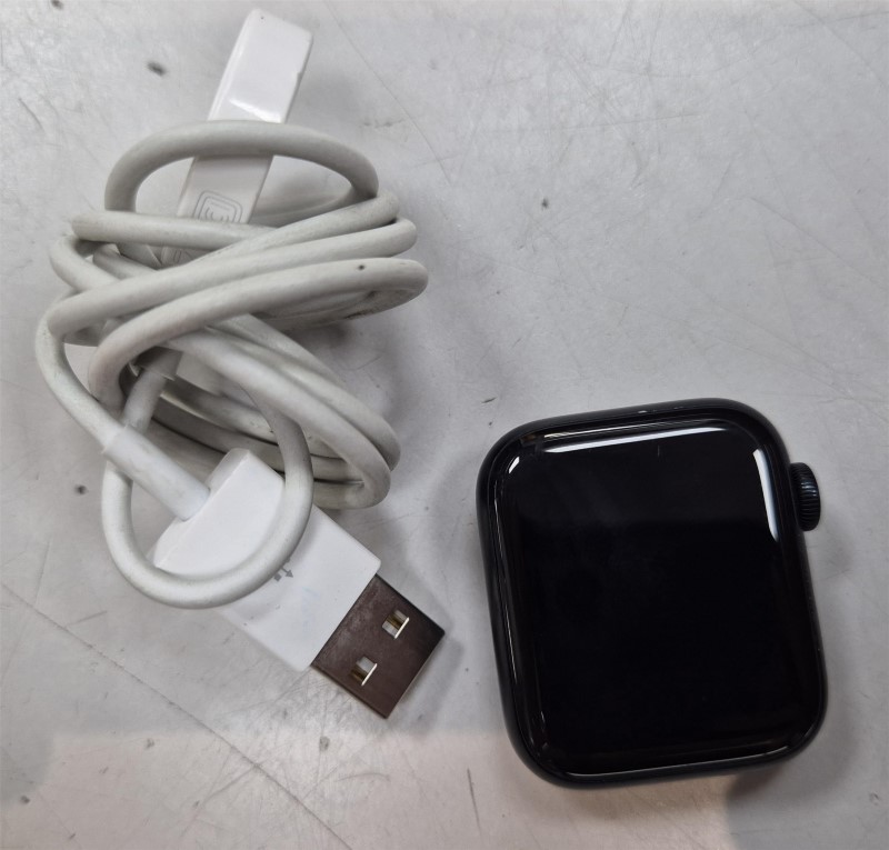 Apple Se Second Generation A2722 Black | 047100126538 | Cash Converters