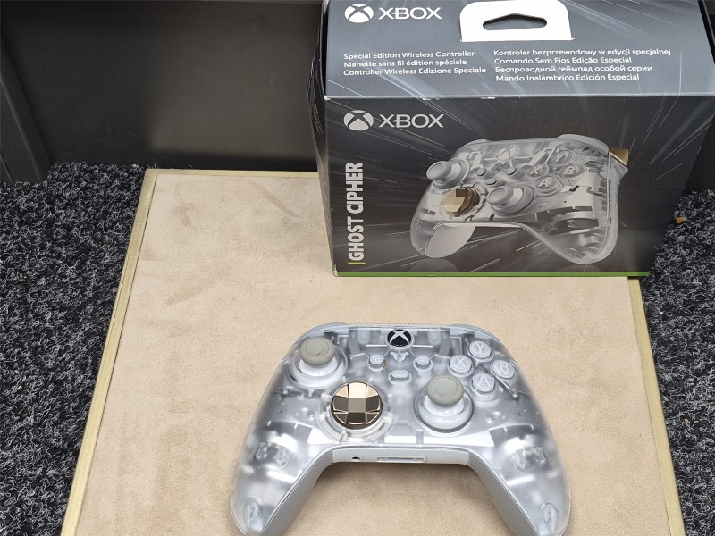 Xbox Series X / Ghost Cipher Limited Edition Xbox Series X Grey ...