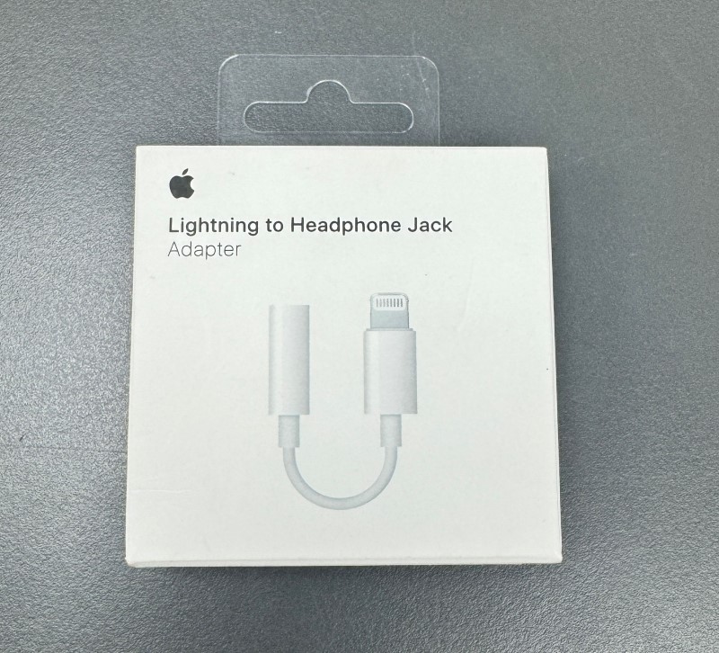 Apple Apple Lightning To Headphone Jack Lightning To Headphone Jack