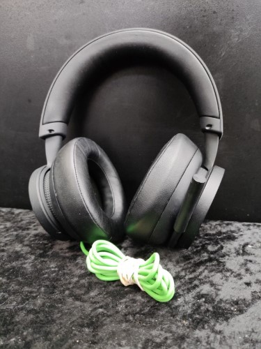thumbnail interactive-video image 1 of Microsoft Xbox Wired Stereo Gaming Headset For Xbox Series X/S, Xbox One - Black (8LI-00001) 1 of 2