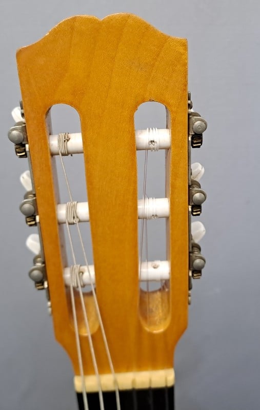 Jose Mas Y Mas Spanish Guitar Orange | 044600124803 | Cash Converters