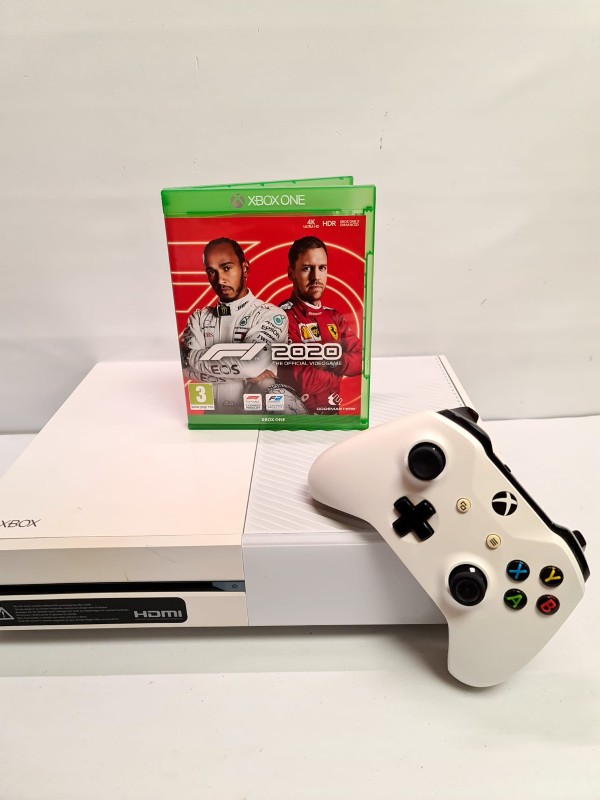 Xbox One Halo Edition Xbox One 500GB Black for £79.99 Second Hand