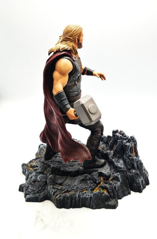 Marvel Gallery Thor Ragnarok Statue | 058700022210 | Cash Converters