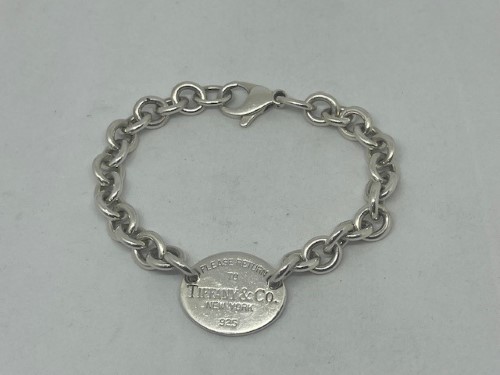 Tiffany amp Co Heart Tag Toggle 75034 Bracelet in Sterling Silver UK  Hallmarked  eBay