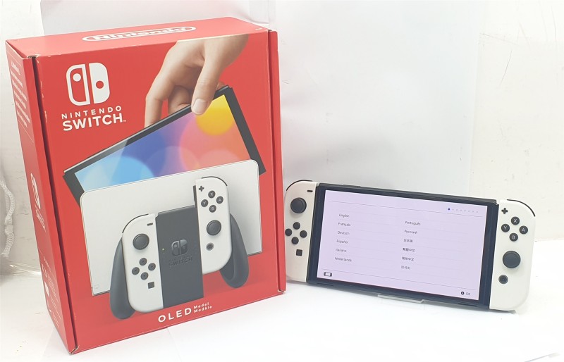 Nintendo Switch 32GB Black for £119.99 Second Hand