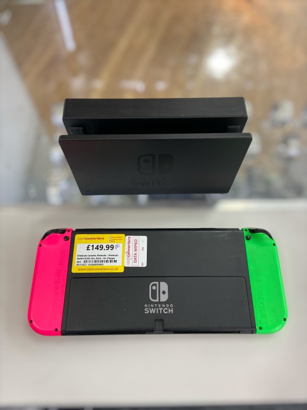 Nintendo Switch Oled 32GB Black for £99.99 Second Hand