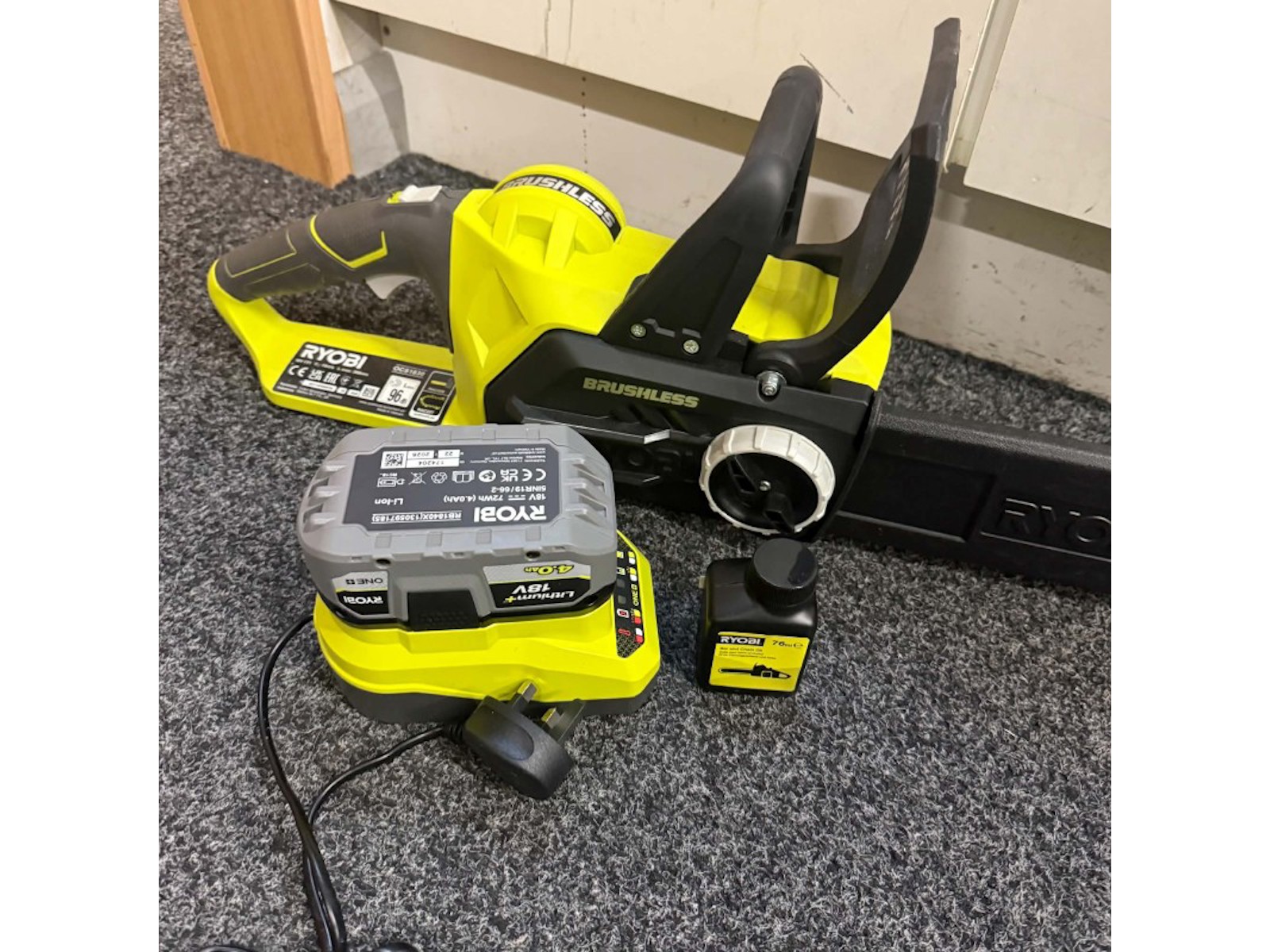 Chainsaws Robi Chainsaw Ryobi | 046000135732 | Cash Converters