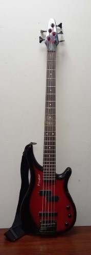Westfield clearance bass guitar