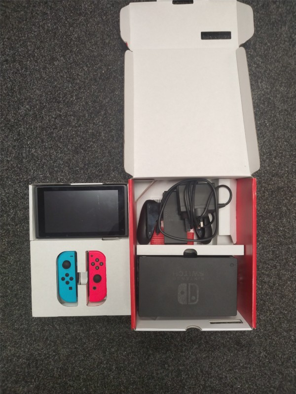 Nintendo Switch 8GB Black for £99.99 Second Hand Nintendo Switch 8GB Black for £99.99 Second Hand