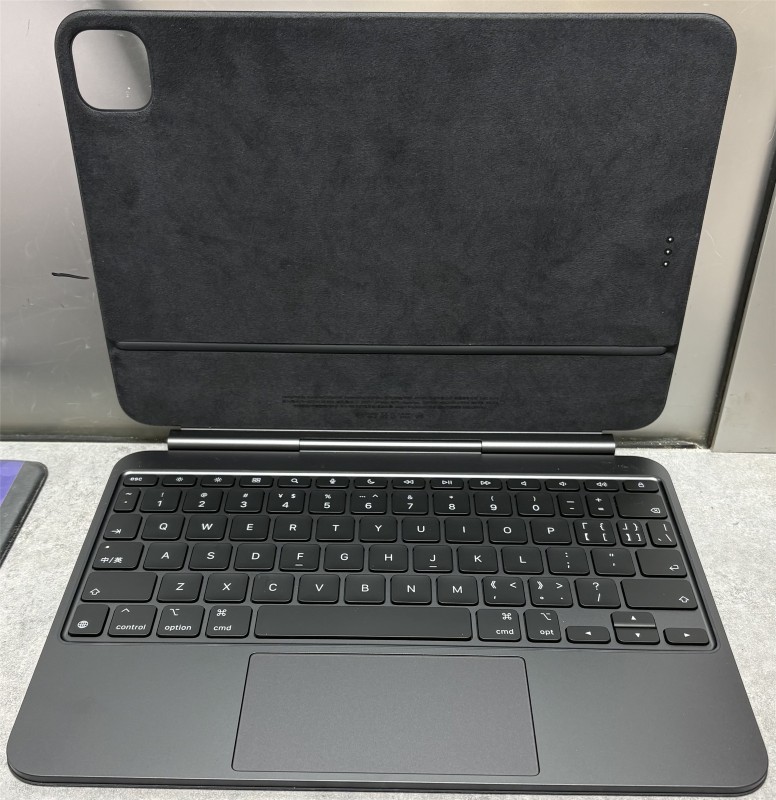 Apple Magic Keyboard For iPad Pro 11